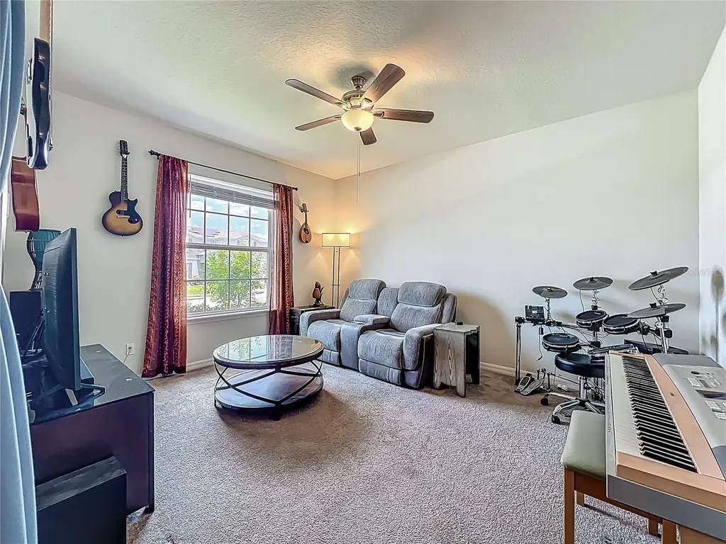 2610 Hilltop Loop Apopka FL 32712