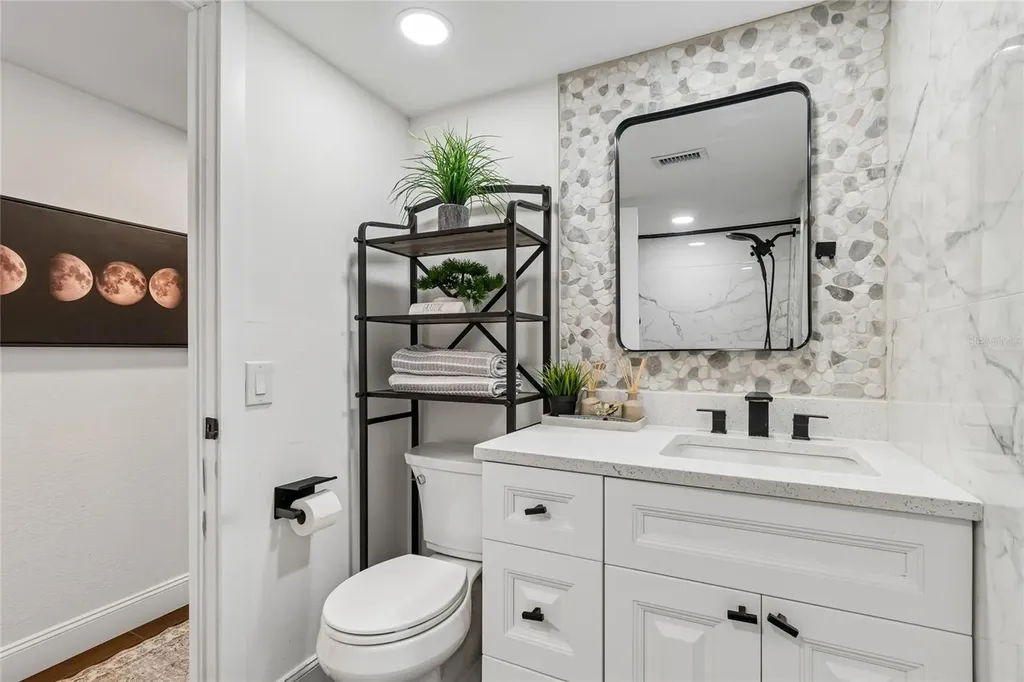 644 Island Way Clearwater FL 33767
