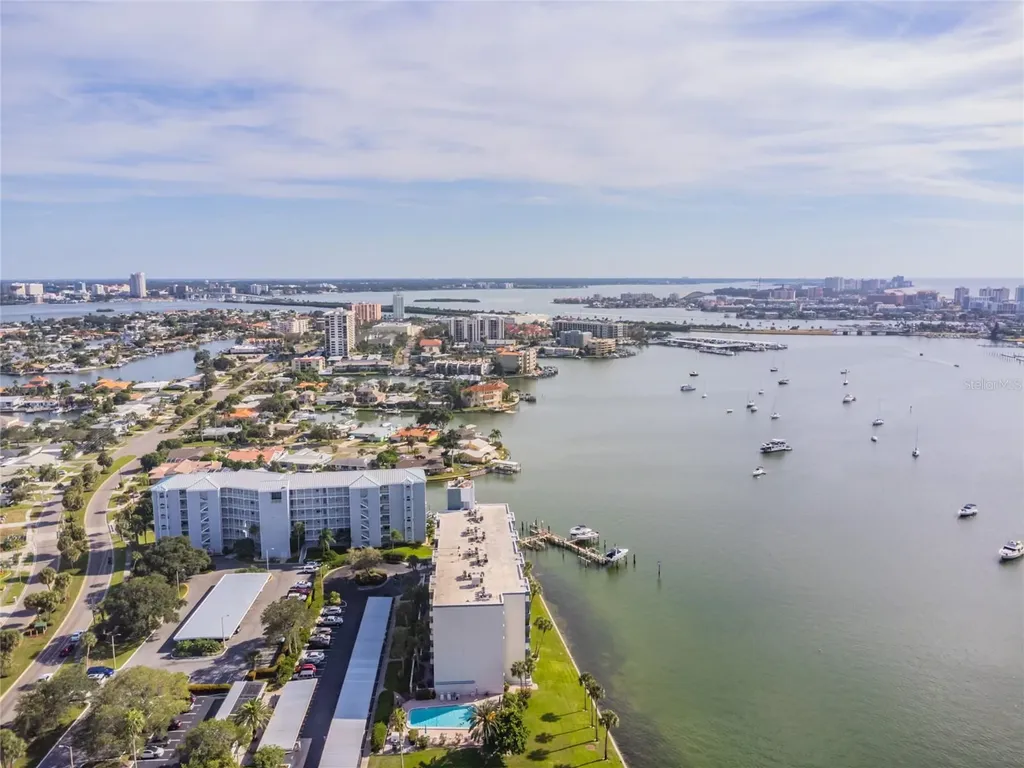 644 Island Way Clearwater FL 33767