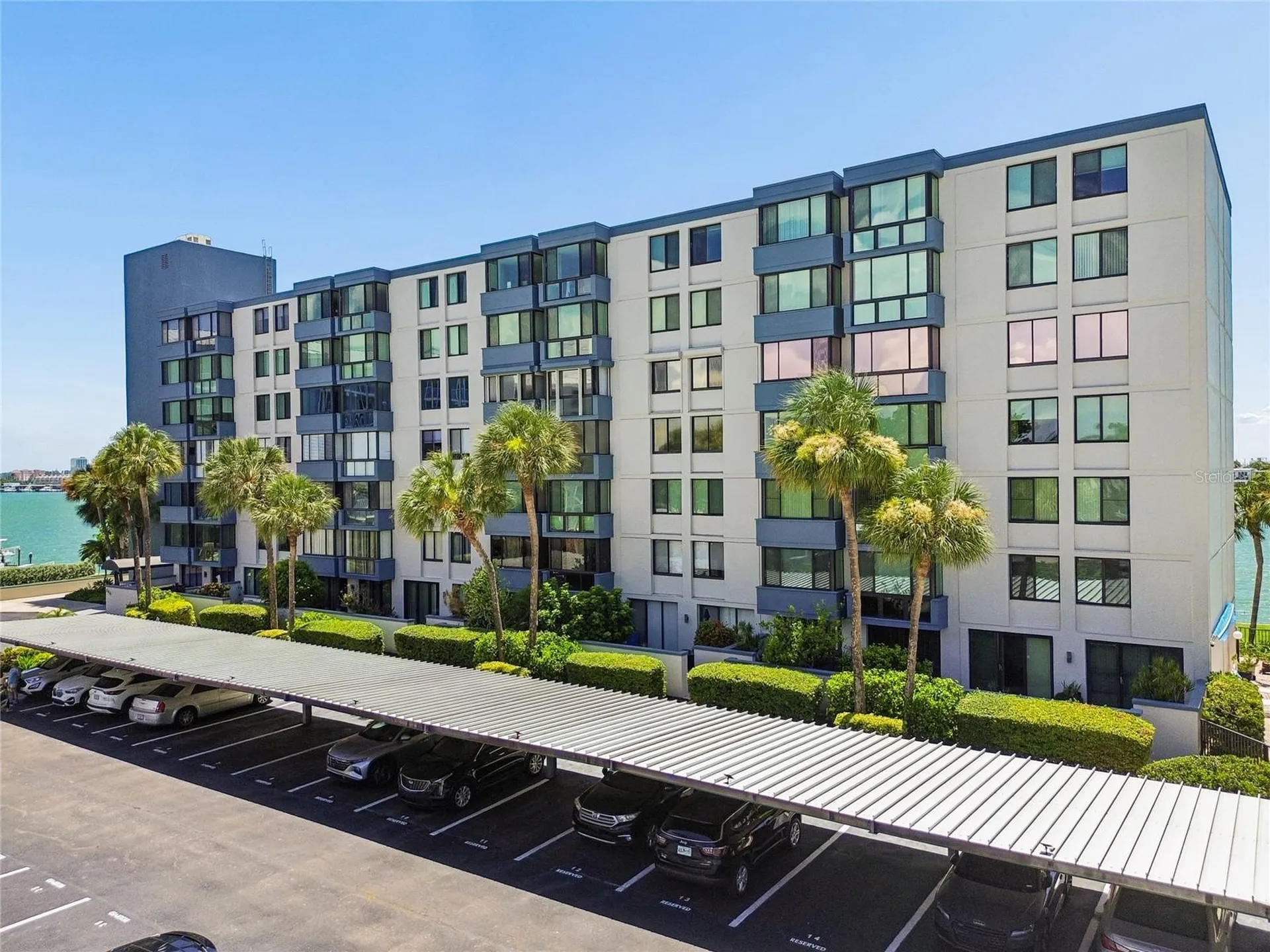 644 Island Way Clearwater FL 33767