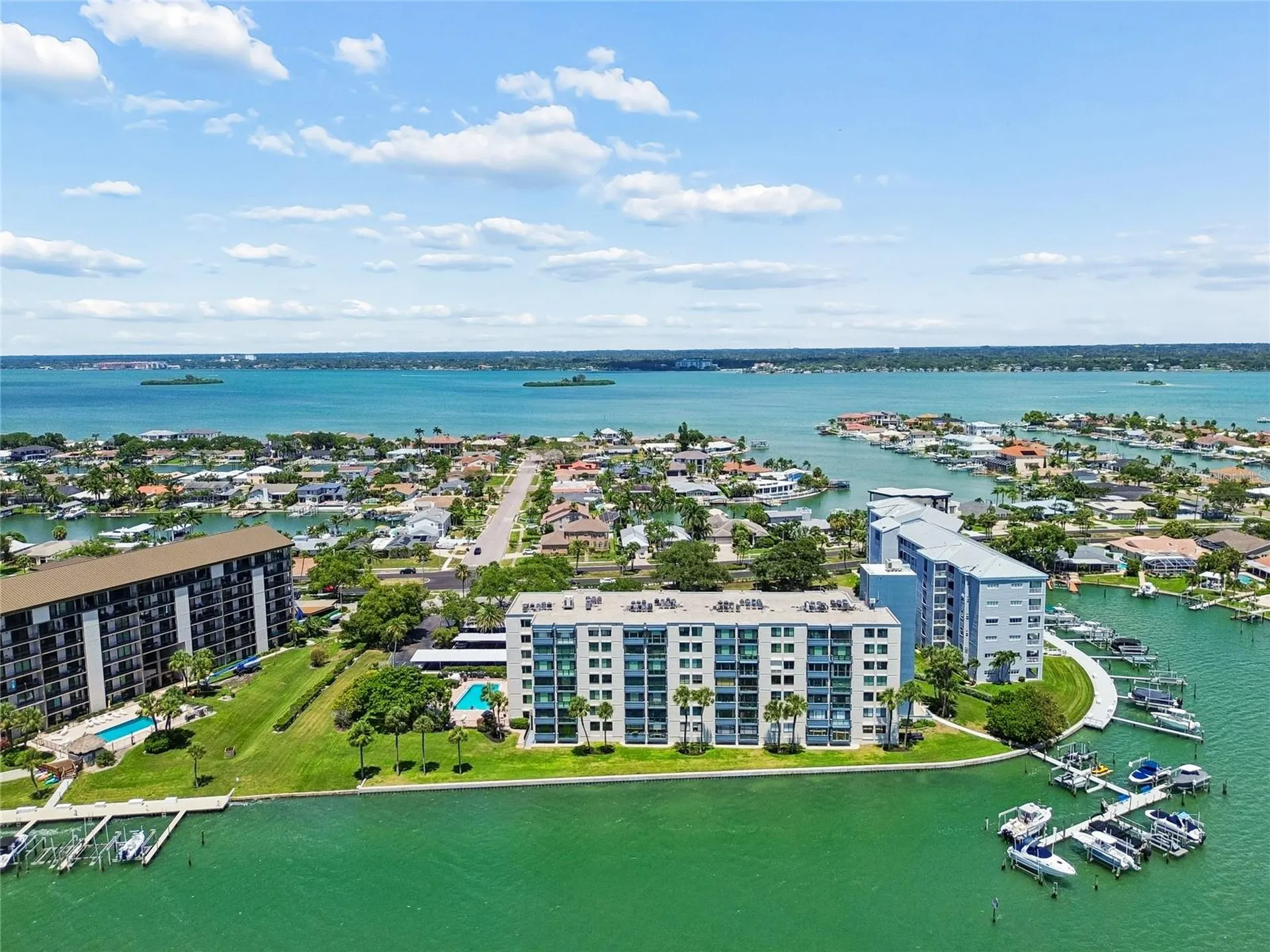 644 Island Way Clearwater FL 33767