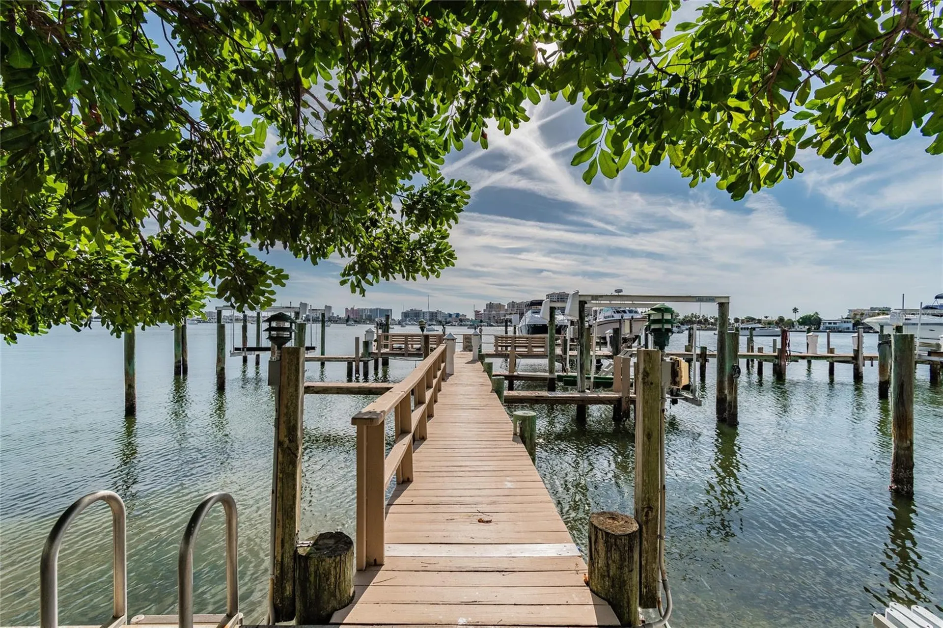 644 Island Way Clearwater FL 33767
