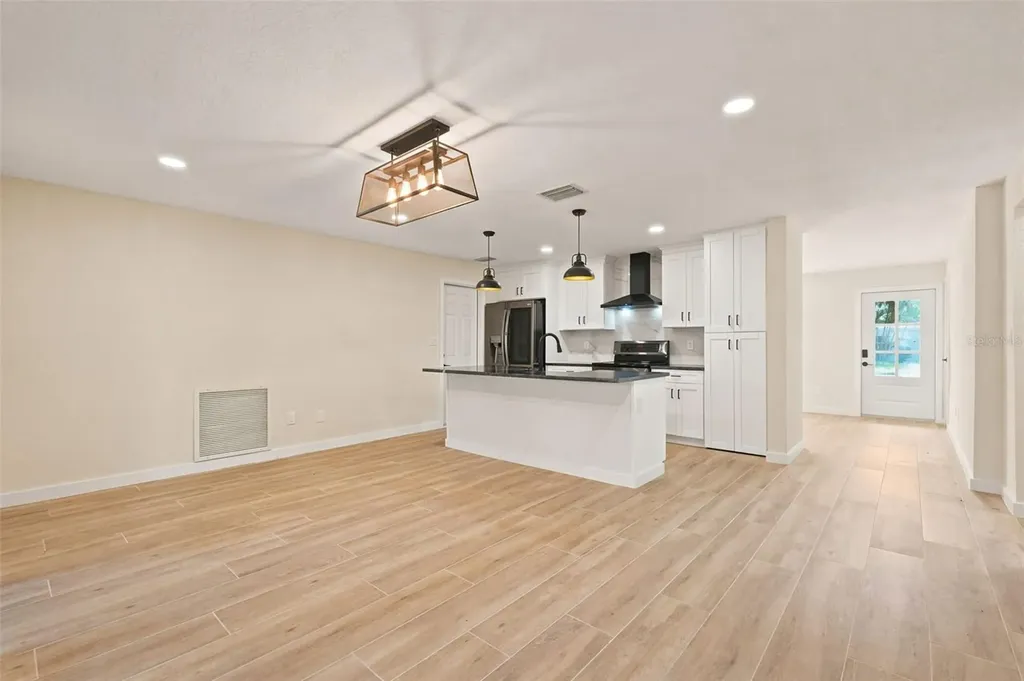 4700 Chancellor Street NE St Petersburg FL 33703