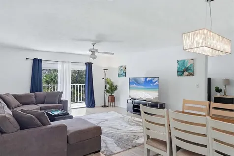1714 69th Avenue W Bradenton FL 34207