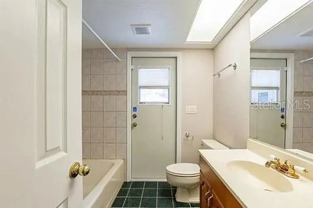 7528 River Country Drive Weeki Wachee FL 34607