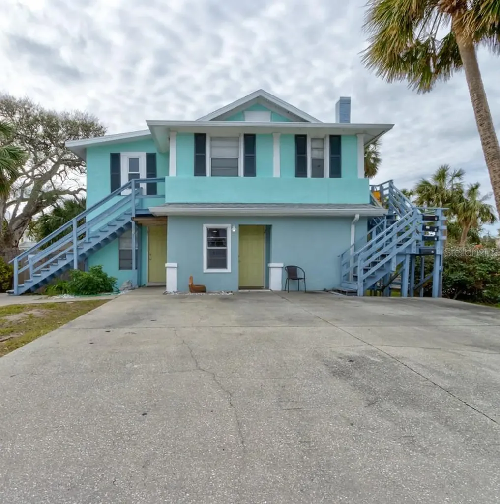 124 S Noble Daytona Beach FL 32118