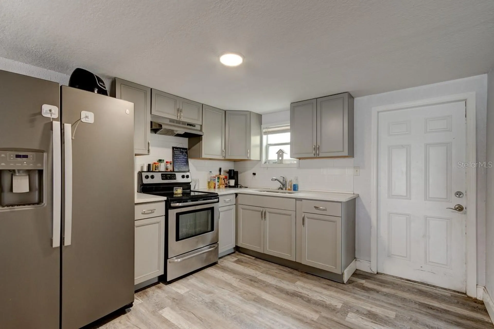 124 S Noble Daytona Beach FL 32118