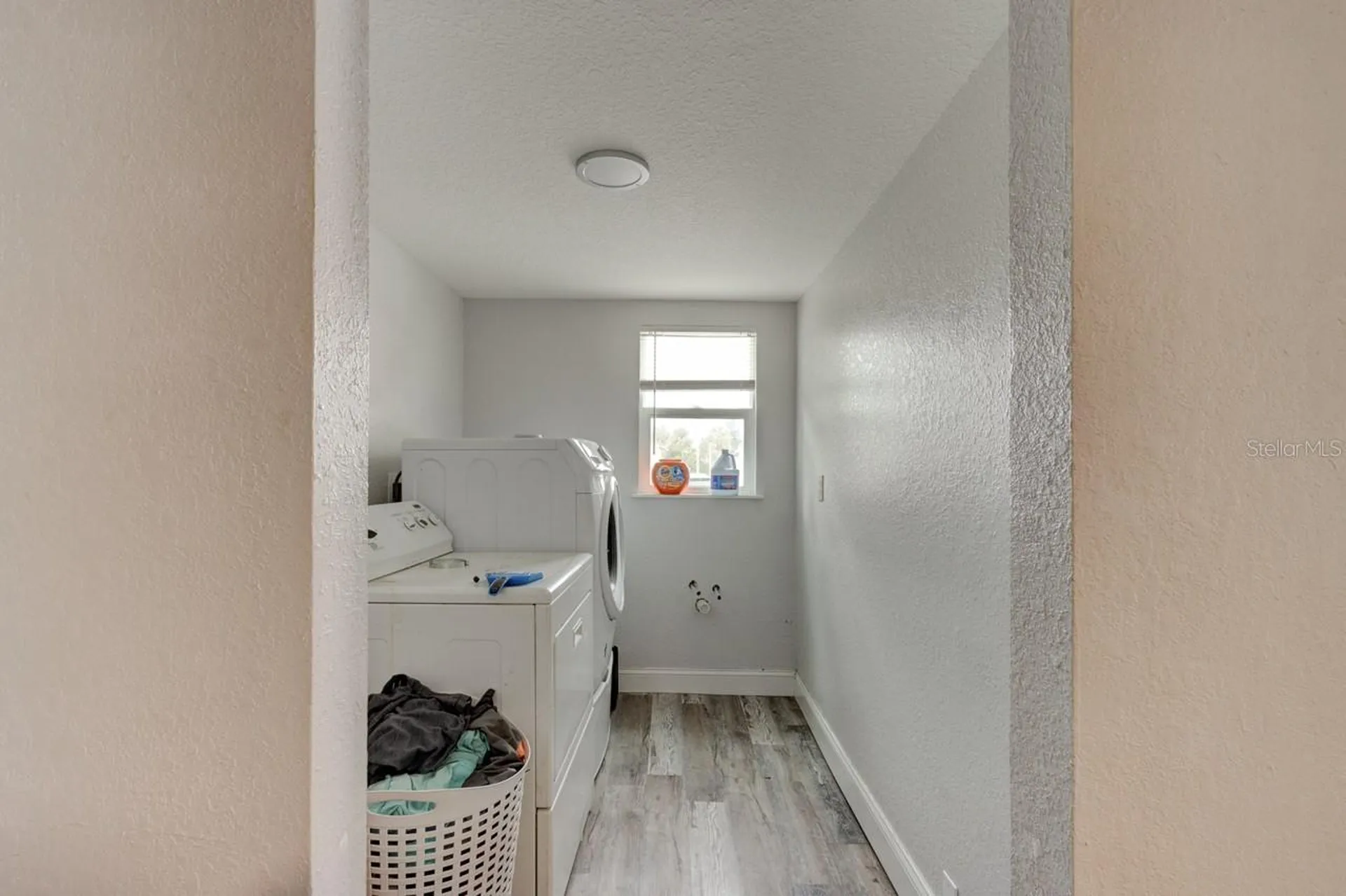 124 S Noble Daytona Beach FL 32118