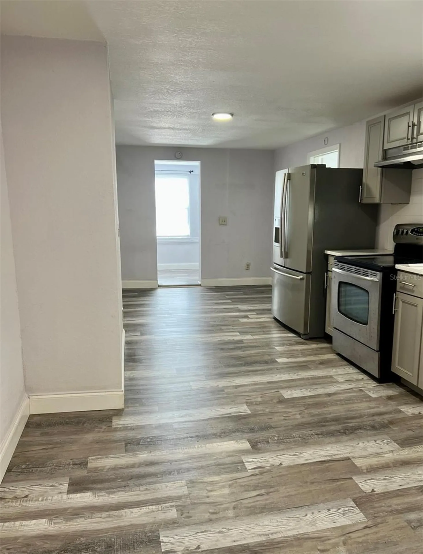 124 S Noble Daytona Beach FL 32118