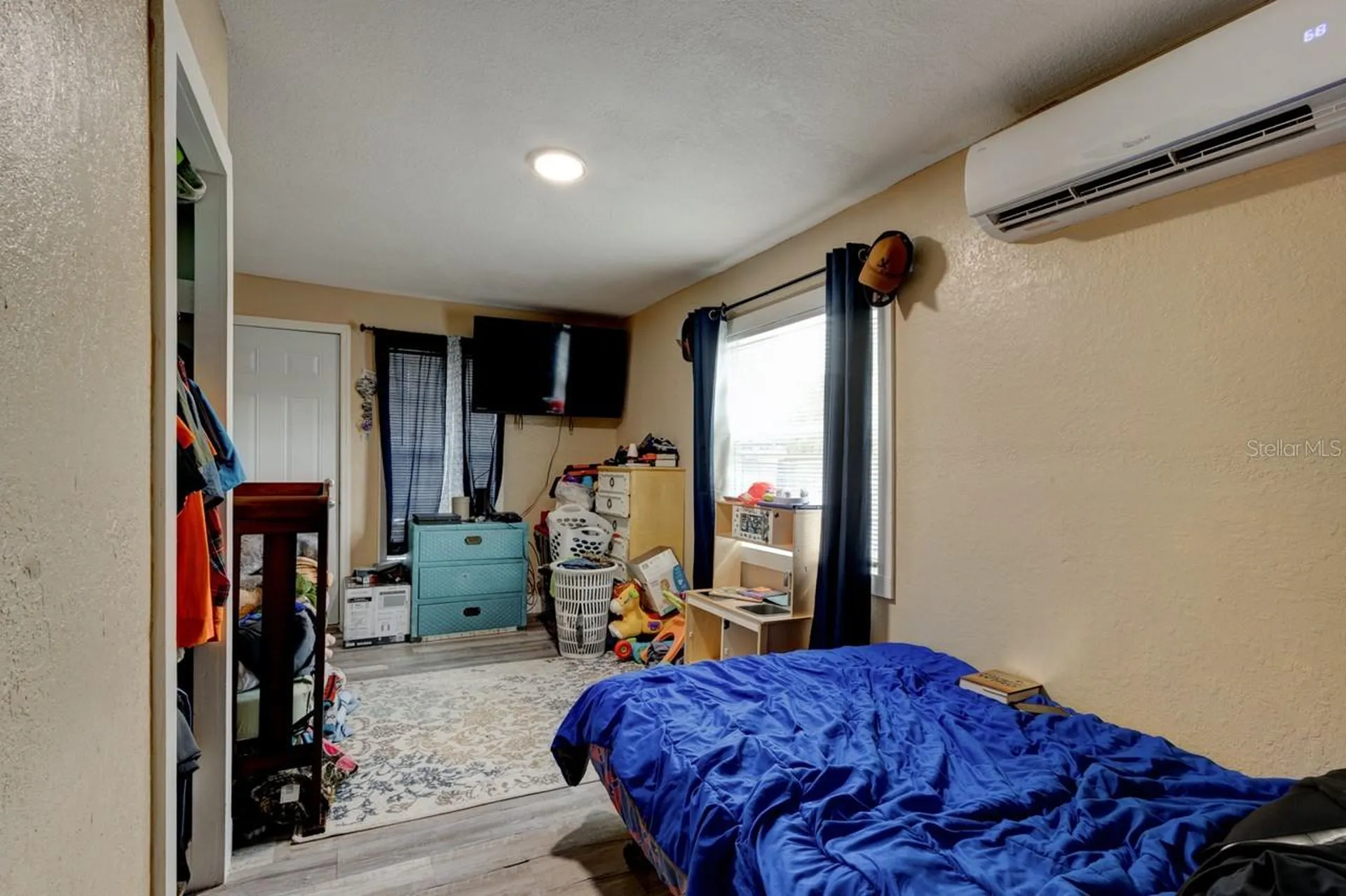 124 S Noble Daytona Beach FL 32118