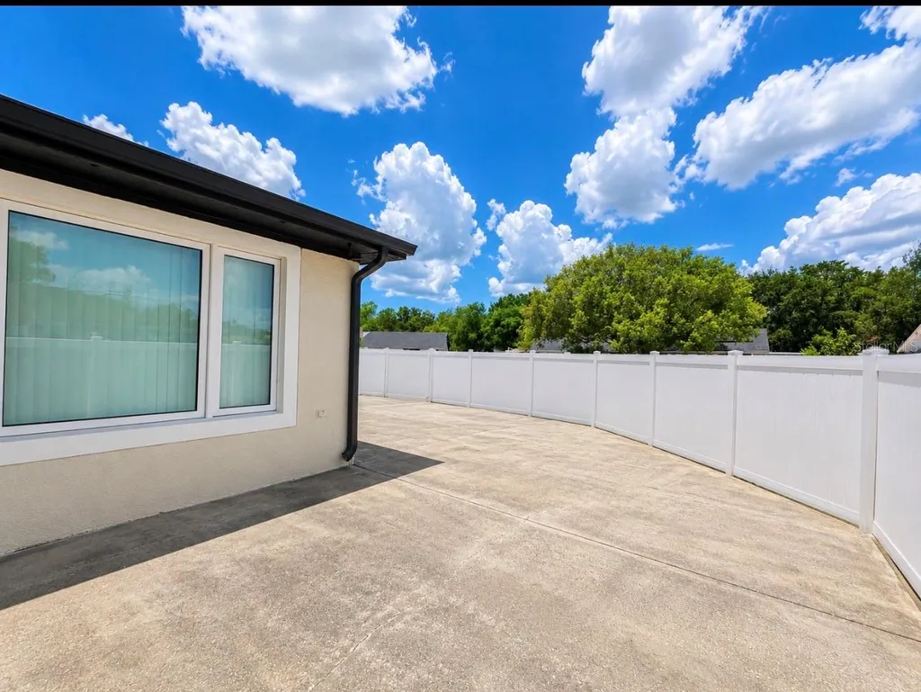 8541 Briar Grove Circle Tampa FL 33615