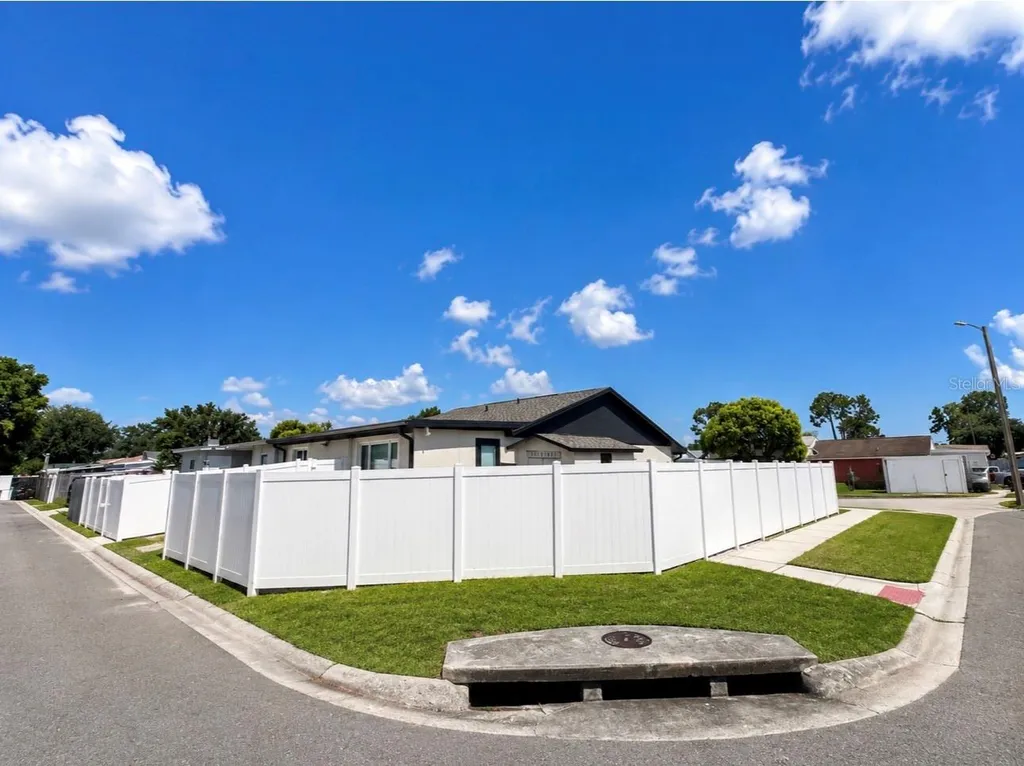 8541 Briar Grove Circle Tampa FL 33615