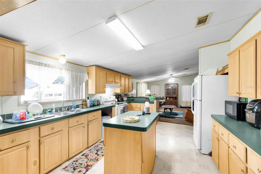 1725 Marker Road Polk City FL 33868