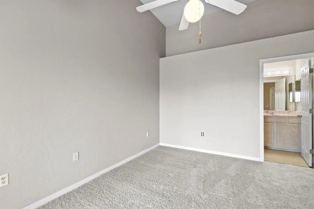 5039 Sunridge Palms Drive Tampa FL 33617