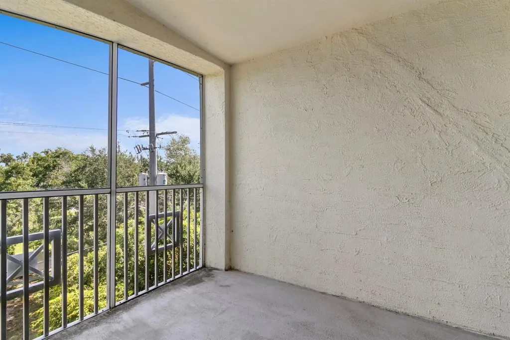 5039 Sunridge Palms Drive Tampa FL 33617