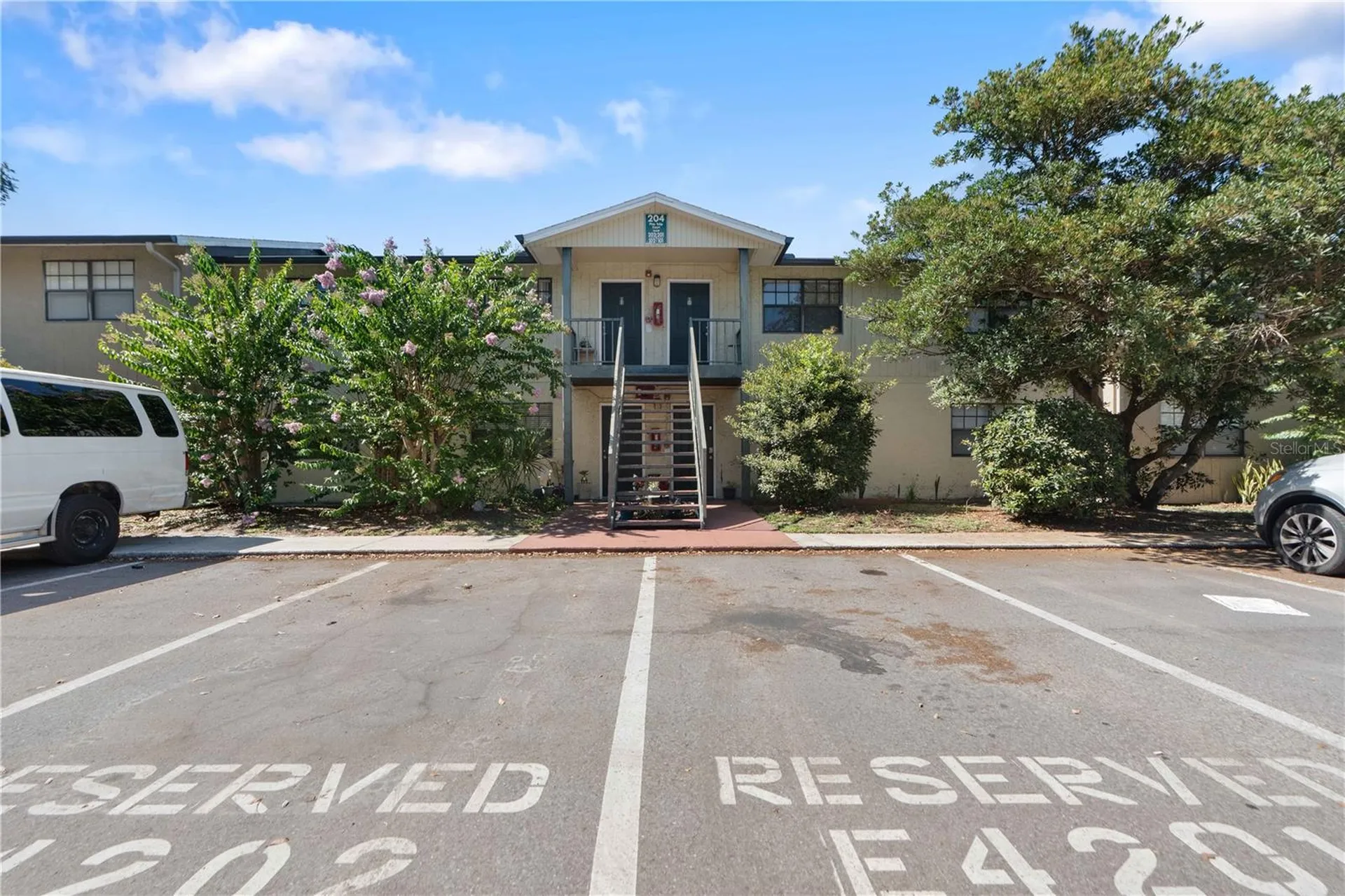 204 Pine Tulip Court Tampa FL 33612