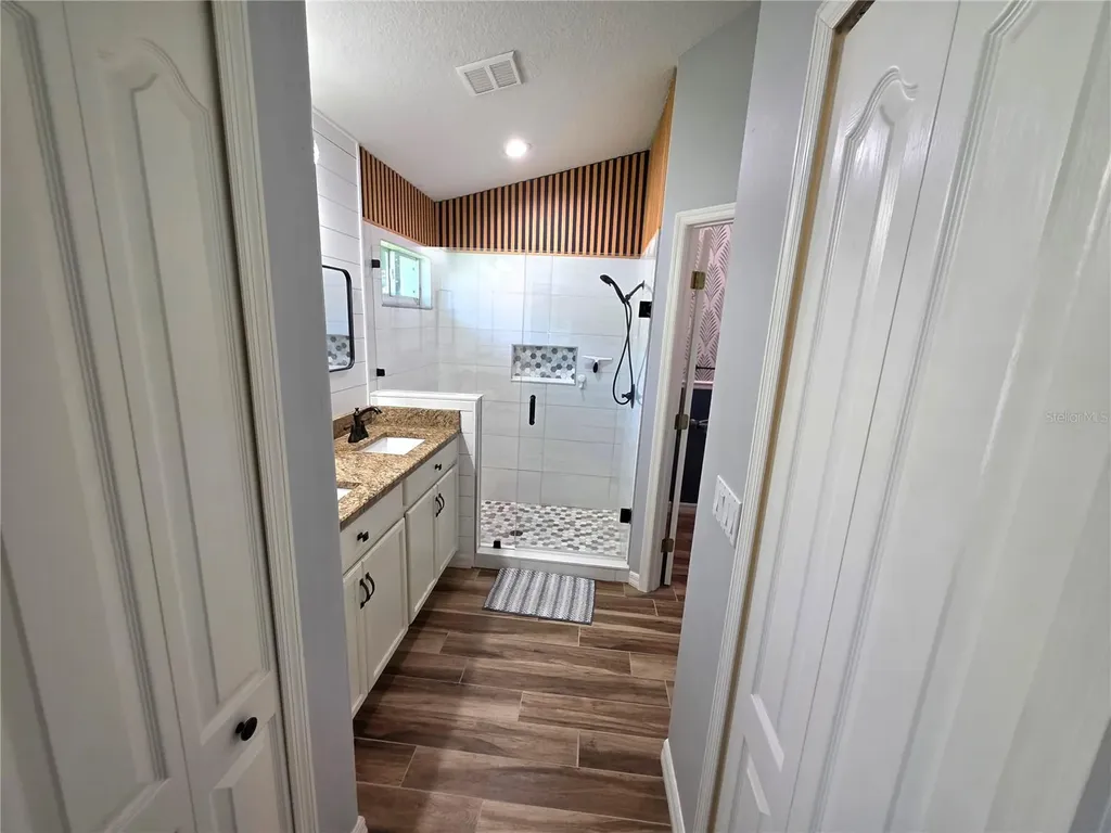 806 Lesa Glen Place Brandon FL 33510