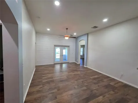 806 Lesa Glen Place Brandon FL 33510