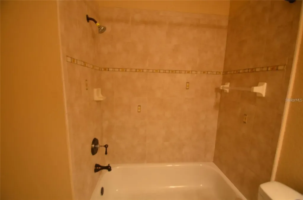 3725 S Lake Orlando Parkway Orlando FL 32808