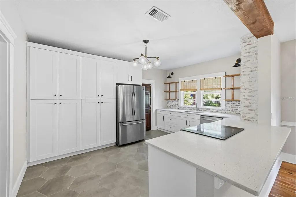 236 W North Street Tampa FL 33604
