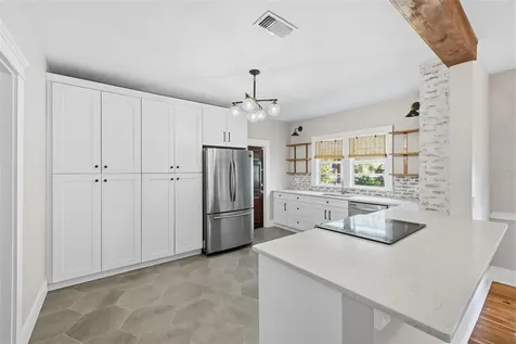 236 W North Street Tampa FL 33604