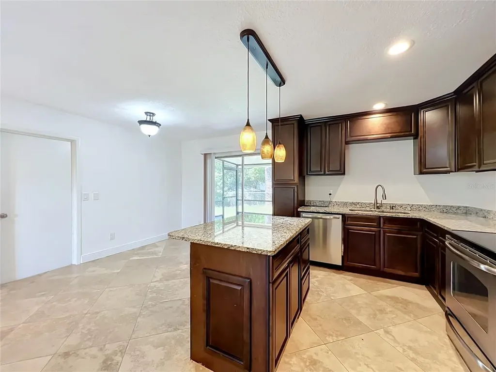 4510 Three Lakes Circle Orlando FL 32808