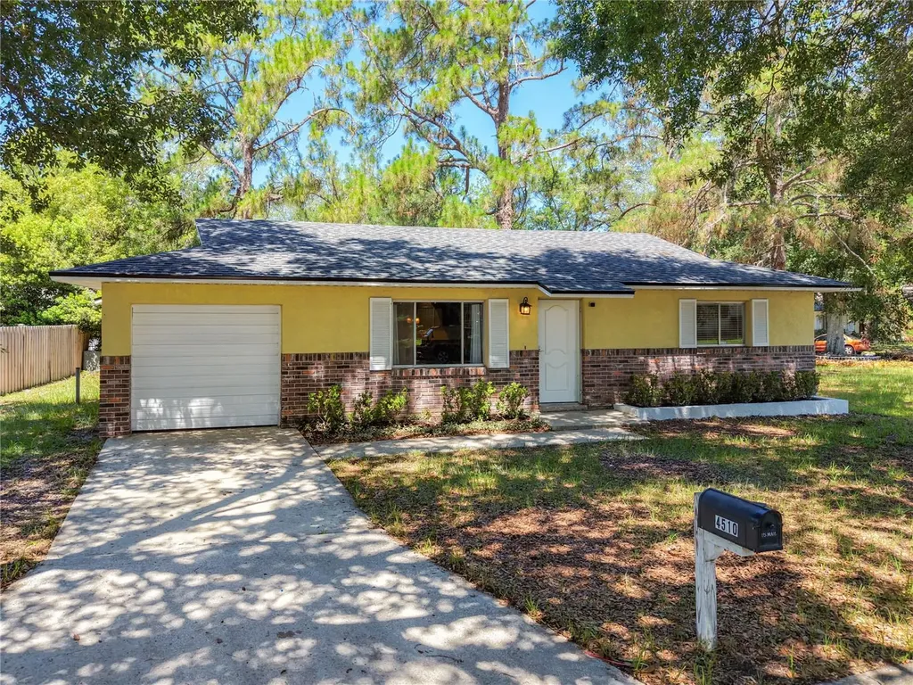 4510 Three Lakes Circle Orlando FL 32808