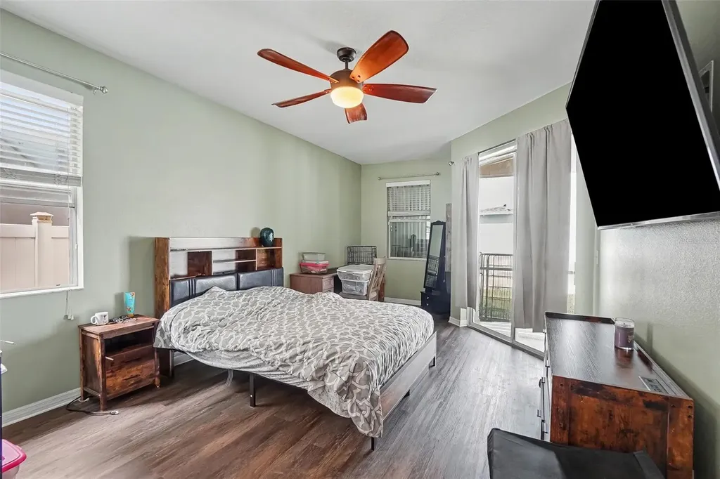 2130 Roanoke Springs Drive Ruskin FL 33570