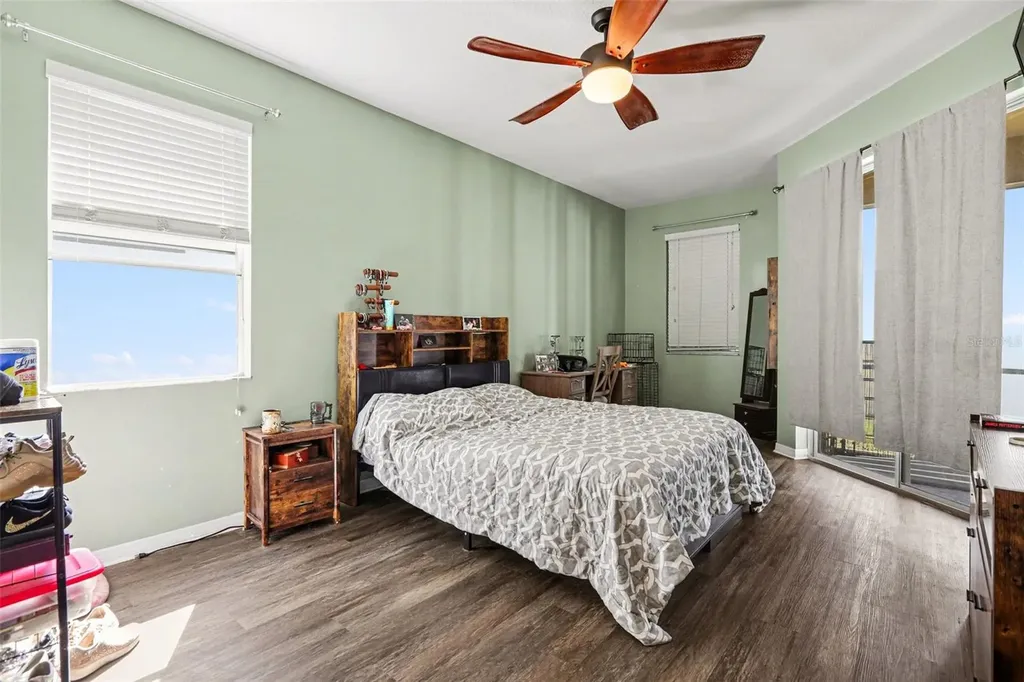 2130 Roanoke Springs Drive Ruskin FL 33570