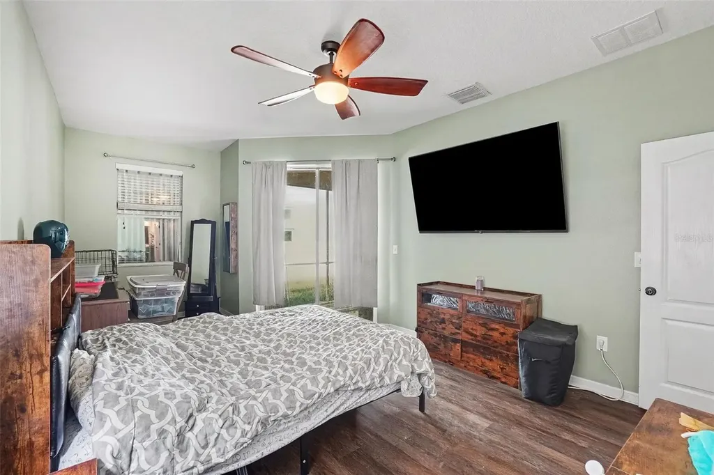 2130 Roanoke Springs Drive Ruskin FL 33570
