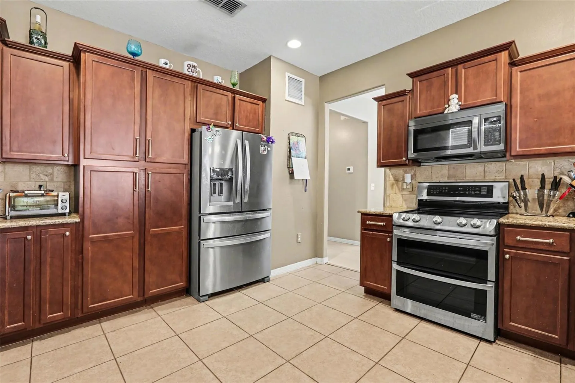 2130 Roanoke Springs Drive Ruskin FL 33570