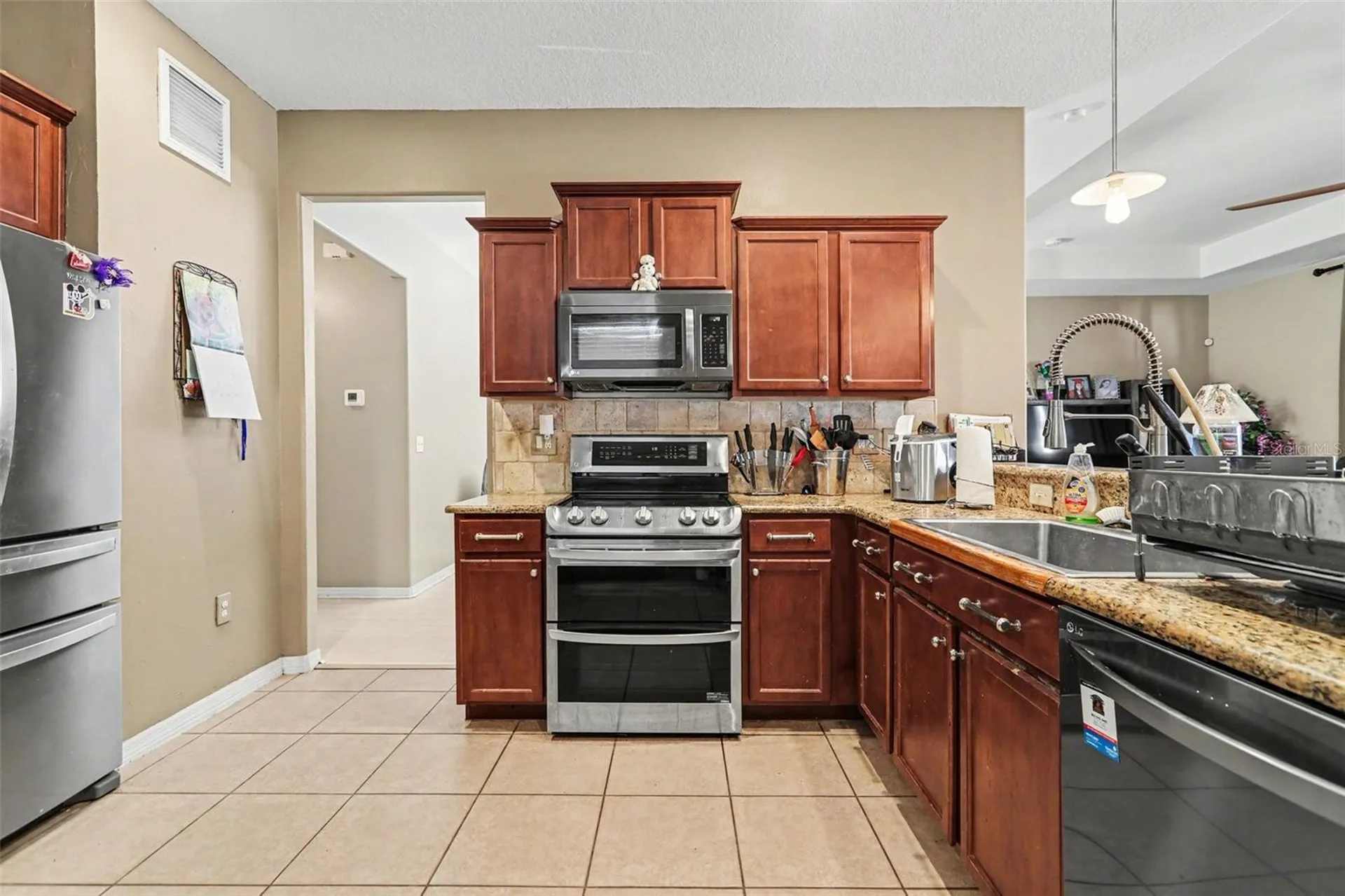 2130 Roanoke Springs Drive Ruskin FL 33570