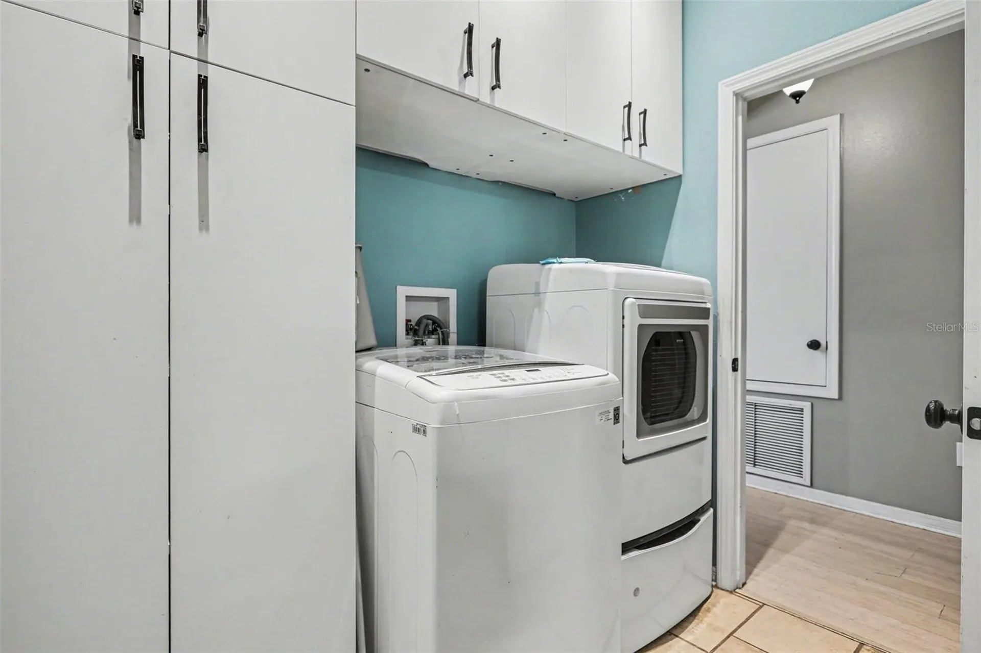 2130 Roanoke Springs Drive Ruskin FL 33570