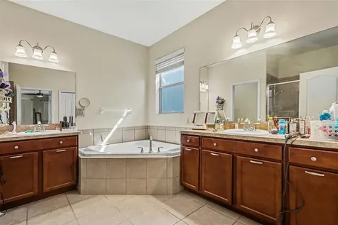 2130 Roanoke Springs Drive Ruskin FL 33570