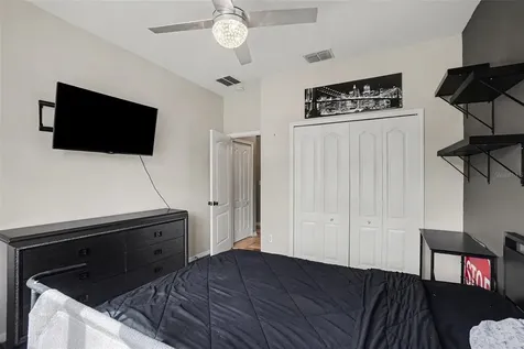 2130 Roanoke Springs Drive Ruskin FL 33570