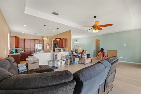 2130 Roanoke Springs Drive Ruskin FL 33570