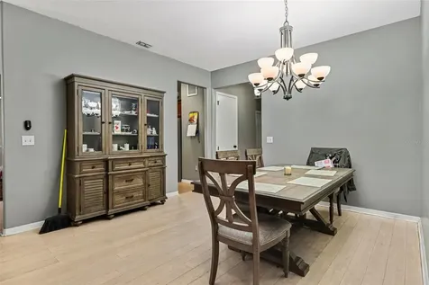 2130 Roanoke Springs Drive Ruskin FL 33570