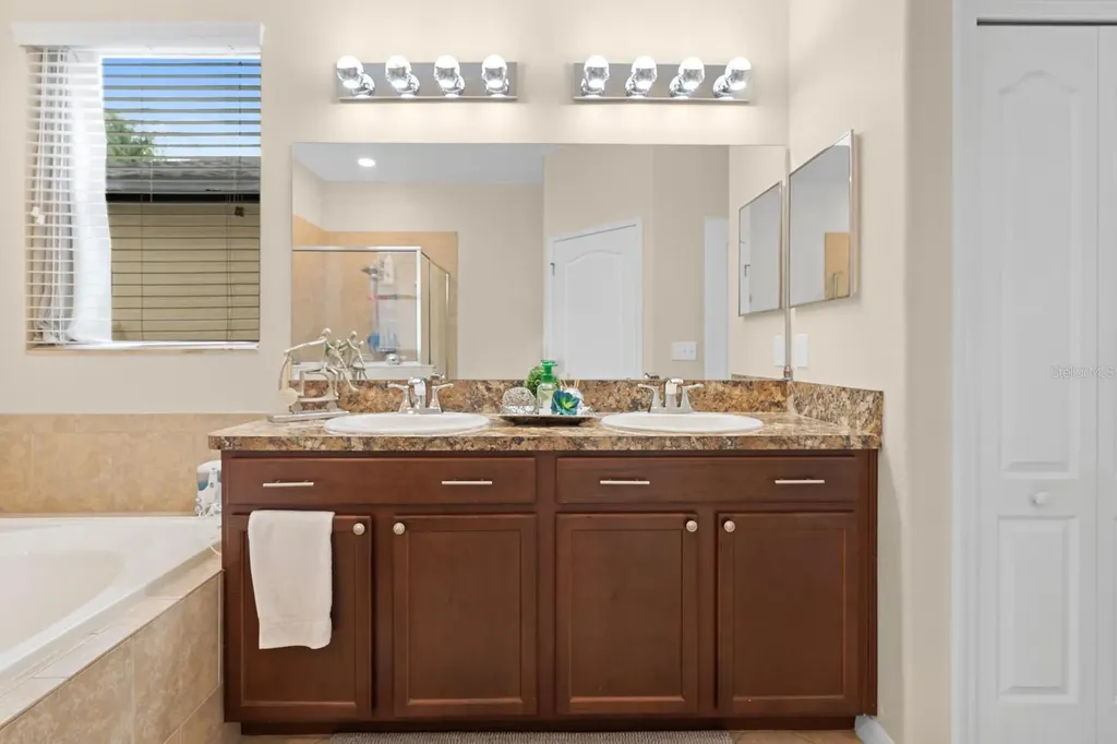 13216 Wellington Hills Drive Riverview FL 33579