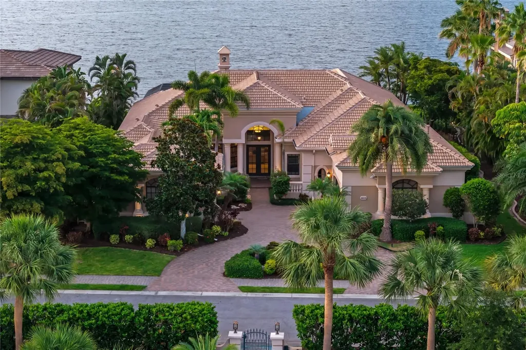 3803 Hawk Island Drive Bradenton FL 34208