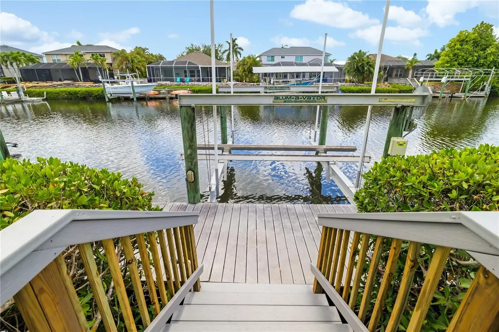 3803 Hawk Island Drive Bradenton FL 34208