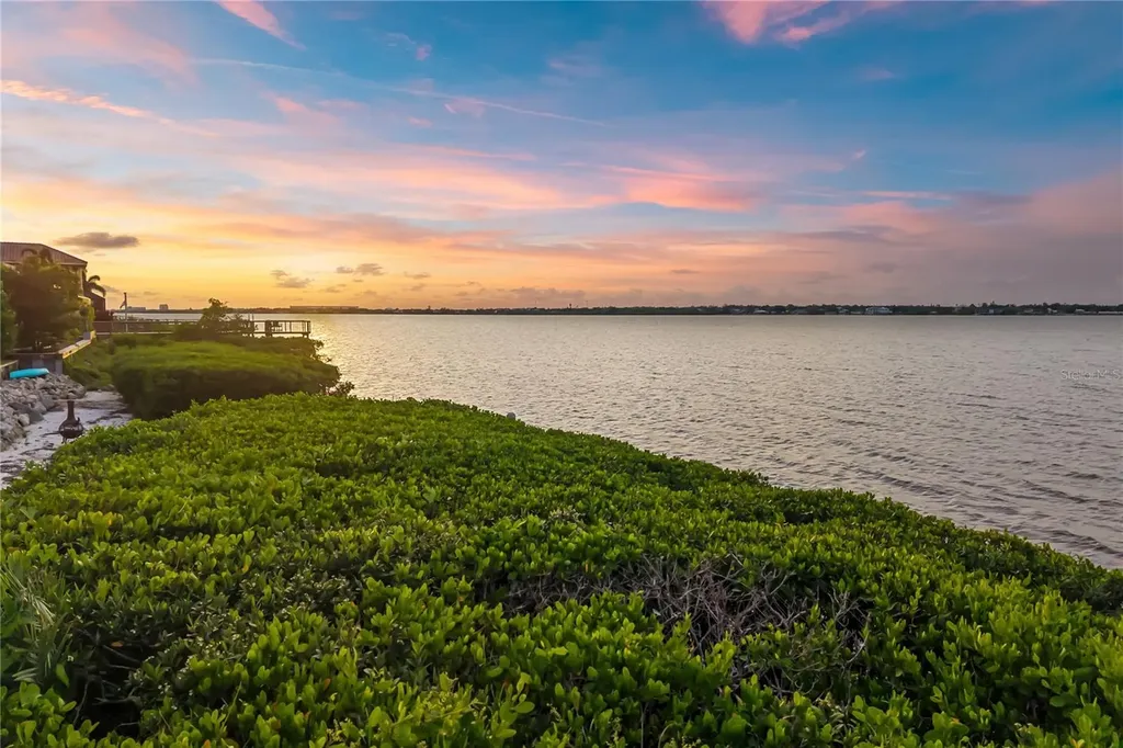 3803 Hawk Island Drive Bradenton FL 34208