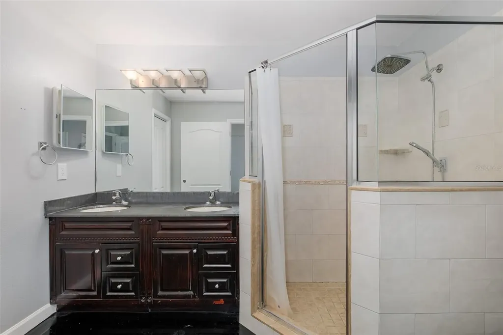 2989 Estancia Place Clearwater FL 33761