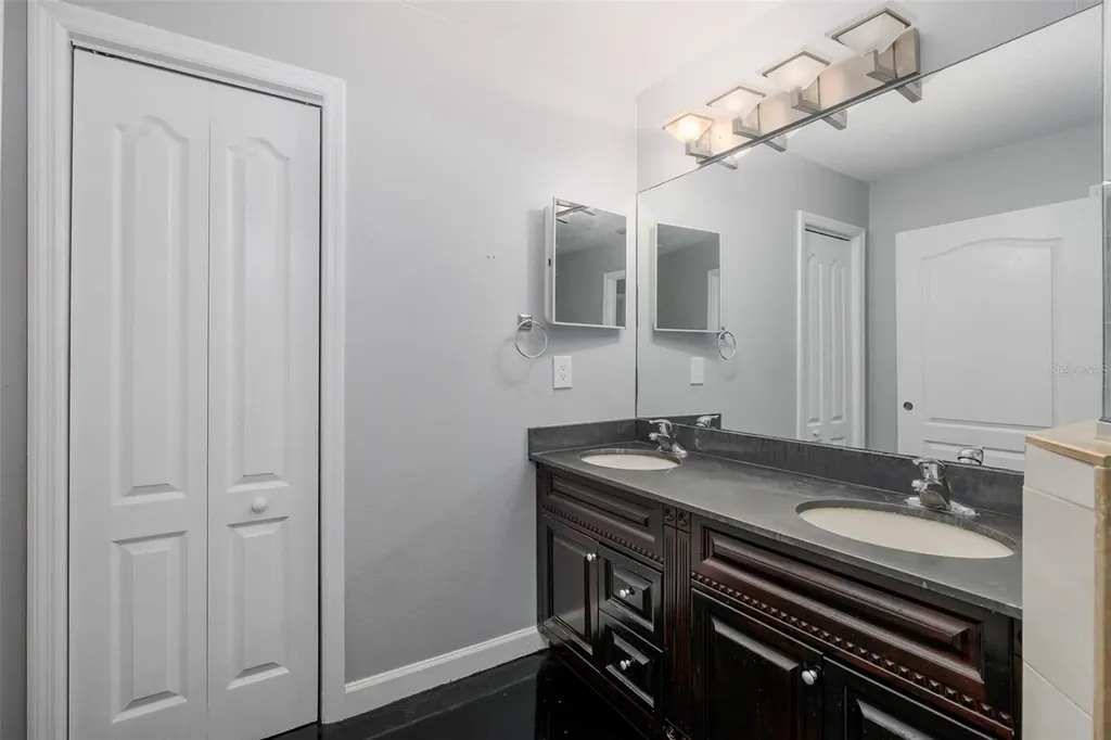2989 Estancia Place Clearwater FL 33761