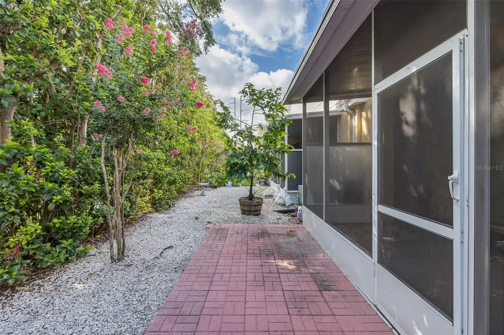 2989 Estancia Place Clearwater FL 33761
