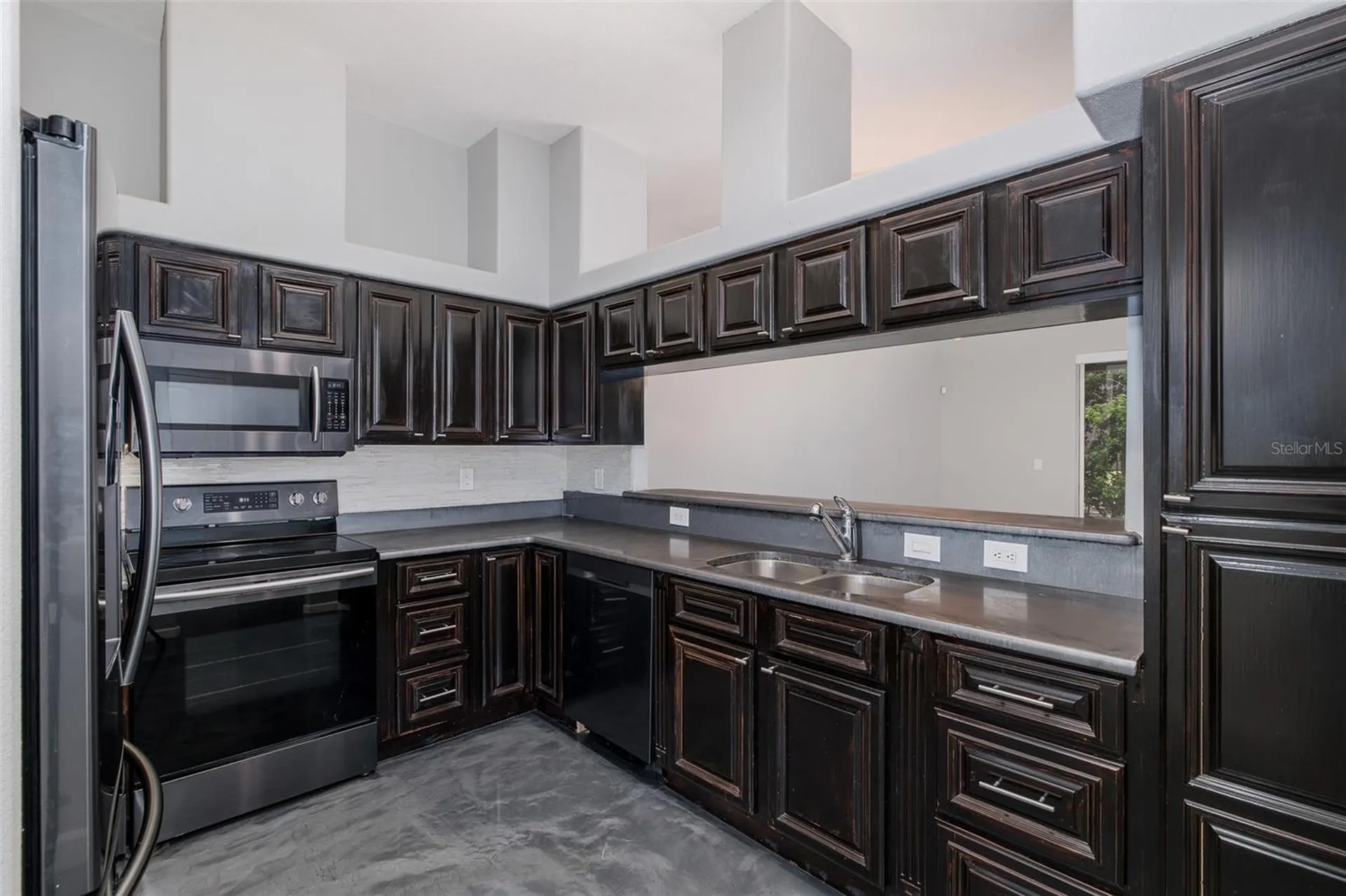 2989 Estancia Place Clearwater FL 33761