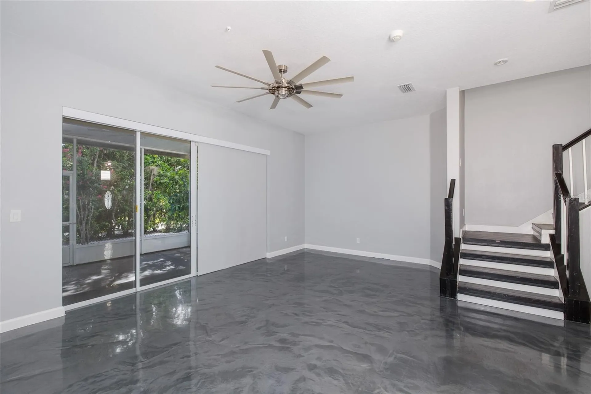 2989 Estancia Place Clearwater FL 33761