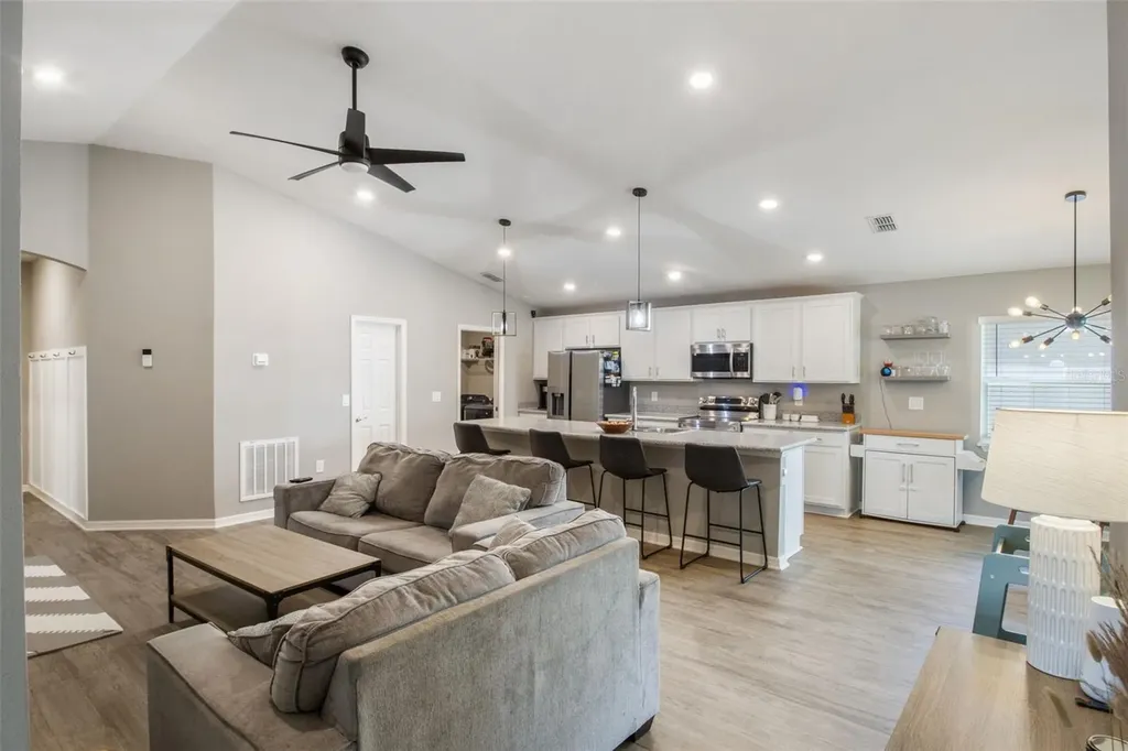 1087 Tropea Lane Auburndale FL 33823