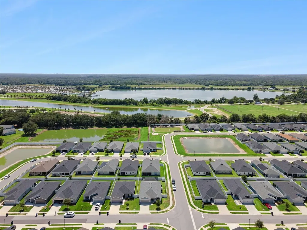 1087 Tropea Lane Auburndale FL 33823