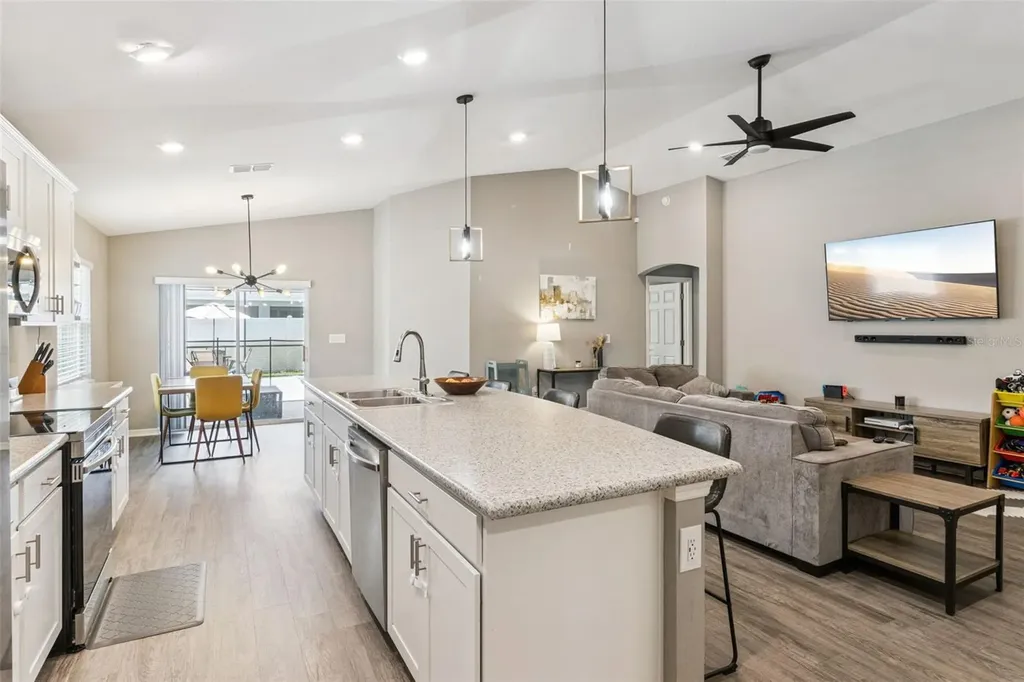 1087 Tropea Lane Auburndale FL 33823