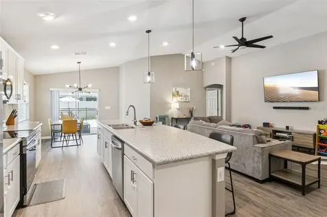 1087 Tropea Lane Auburndale FL 33823